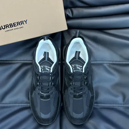 バーバリー ス スニーカー