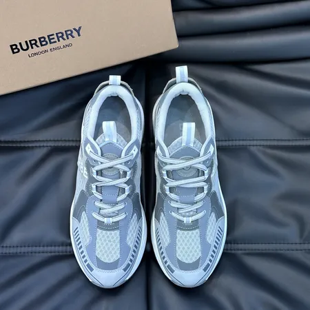 バーバリー ス スニーカー