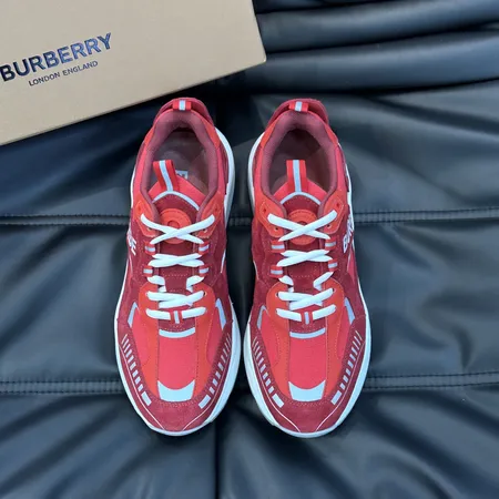 バーバリー ス スニーカー