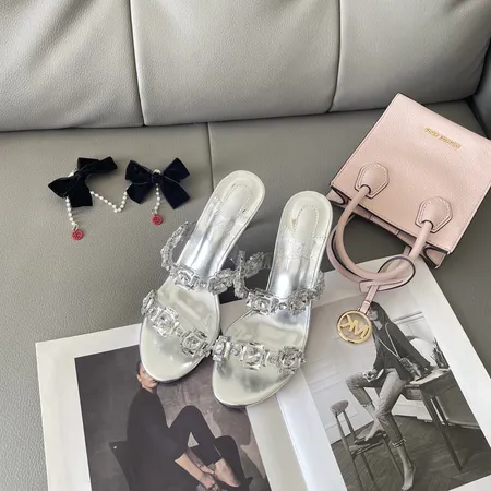 クリスチャン・ルブタン サンダル