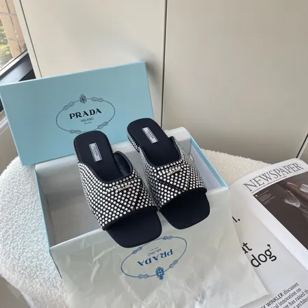 プラダ スリッパ