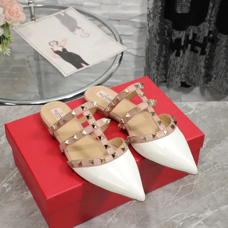 ヴァレンティノ スリッパ