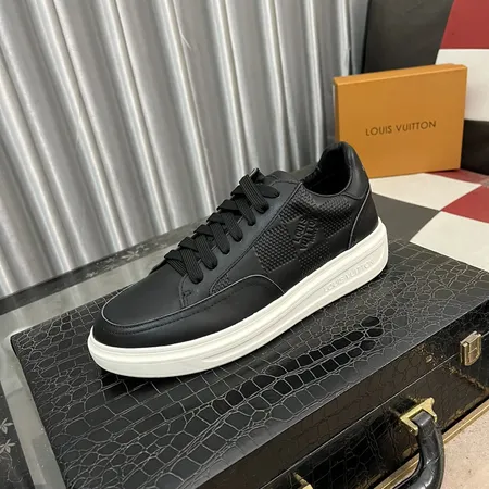 ルイヴィトン カジュアルシューズ