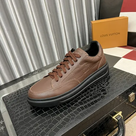 ルイヴィトン カジュアルシューズ
