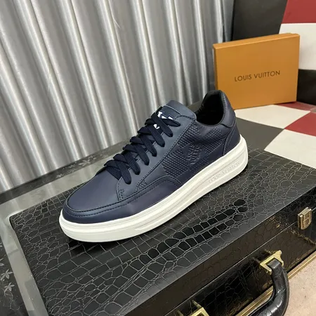 ルイヴィトン カジュアルシューズ