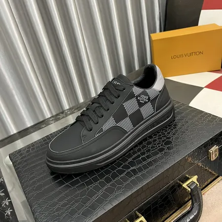 ルイヴィトン カジュアルシューズ