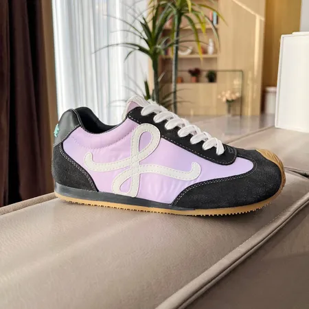 ロエベ スニーカー