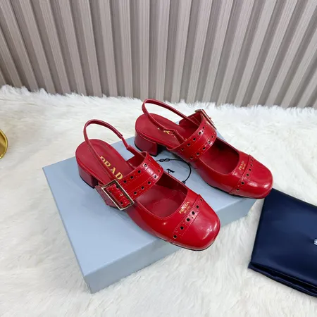 プラダ サンダル