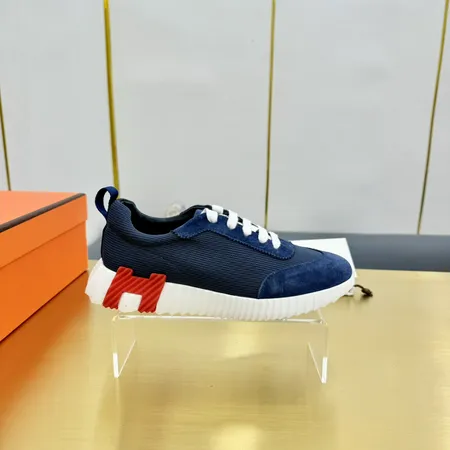 エルメス スニーカー