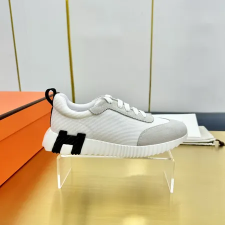 エルメス スニーカー