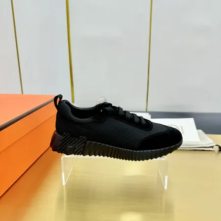 エルメス スニーカー