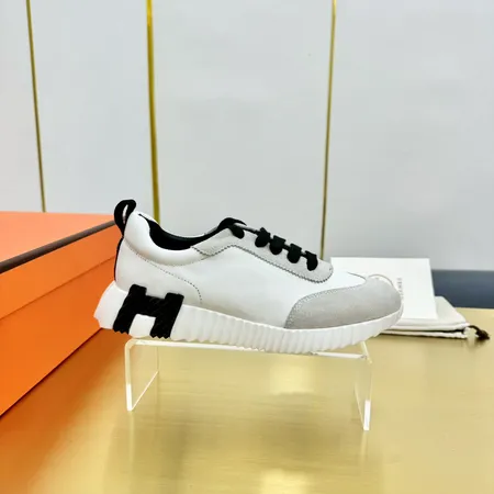 エルメス スニーカー