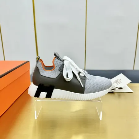 エルメス スニーカー