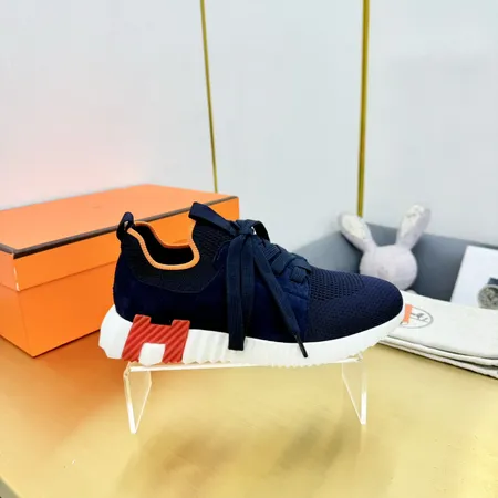 エルメス スニーカー