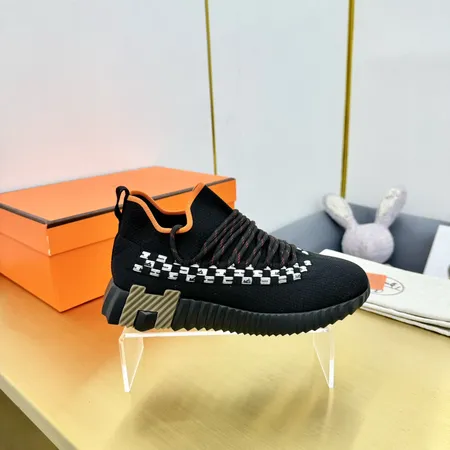 エルメス スニーカー