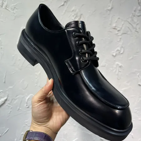 プラダ ビジネスシューズ