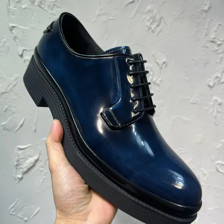 プラダ ビジネスシューズ