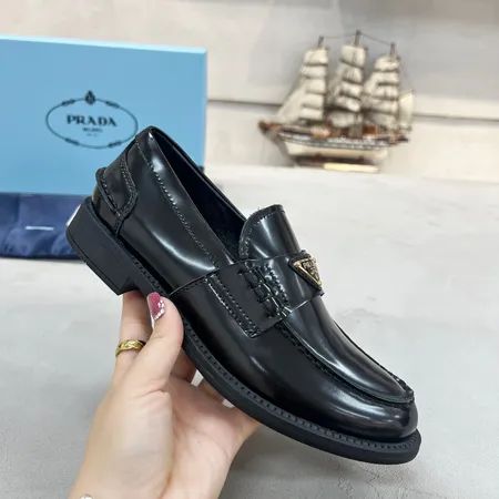 プラダ ビジネスシューズ