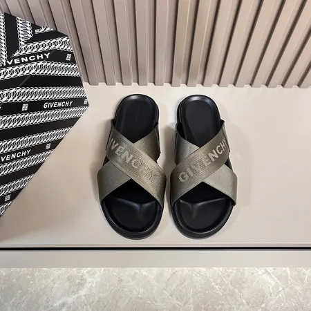 ジバンシィ スリッパ