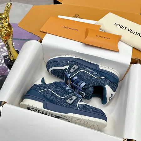 ルイヴィトン カジュアルシューズ