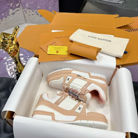 ルイヴィトン カジュアルシューズ