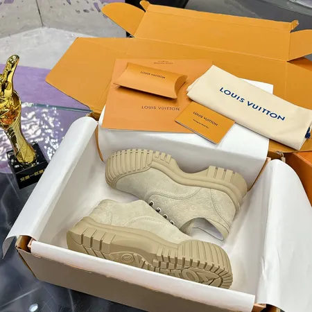 ルイヴィトン カジュアルシューズ