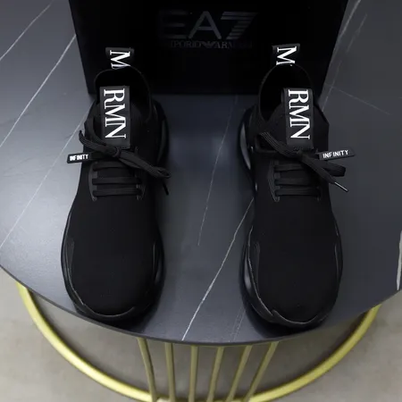 アルマーニ スニーカー