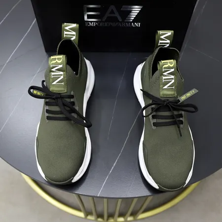 アルマーニ スニーカー