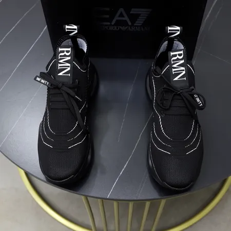 アルマーニ スニーカー