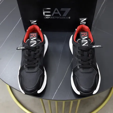 アルマーニ スニーカー