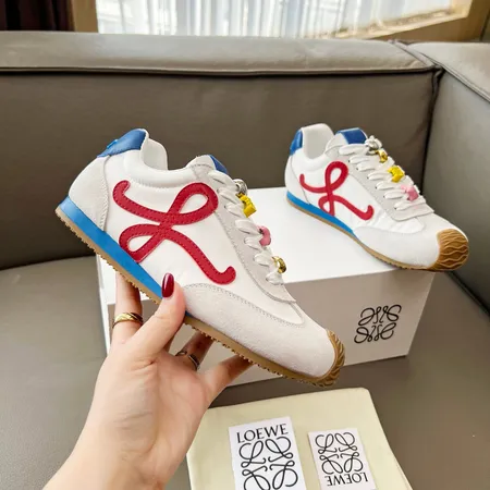 ロエベ カジュアルシューズ