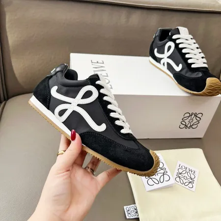 ロエベ カジュアルシューズ