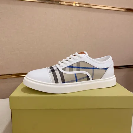 バーバリー ス カジュアルシューズ