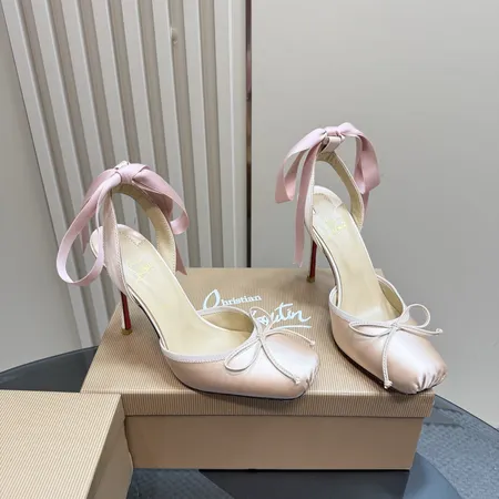 クリスチャン・ルブタン サンダル