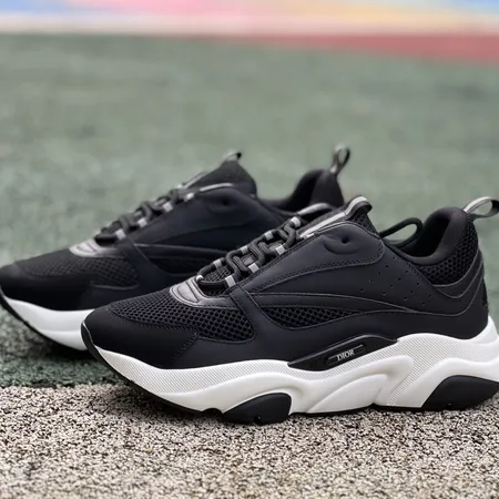 ディオール スニーカー