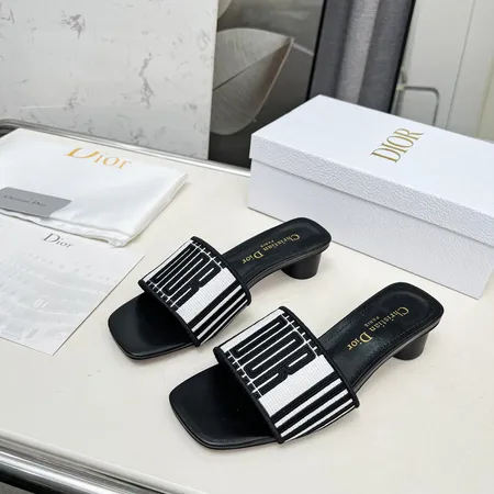 ディオール スリッパ