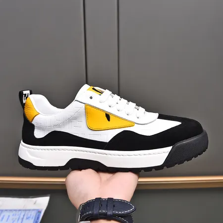 フェンディ カジュアルシューズ