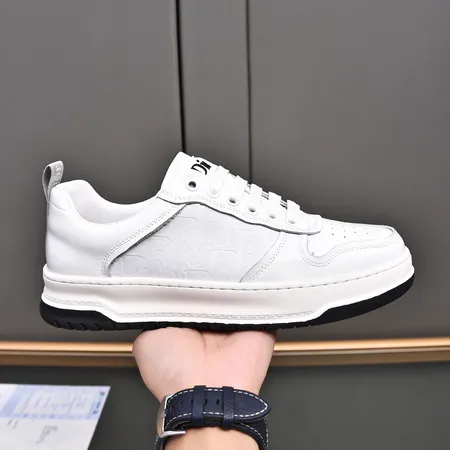 ディオール カジュアルシューズ