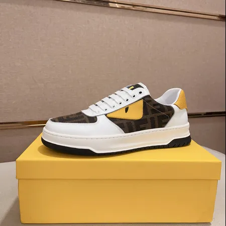 フェンディ カジュアルシューズ