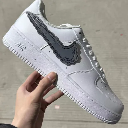 カウズ カジュアルシューズ