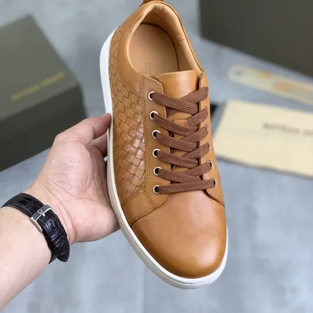 ボッテガ ヴェネタ カジュアルシューズ