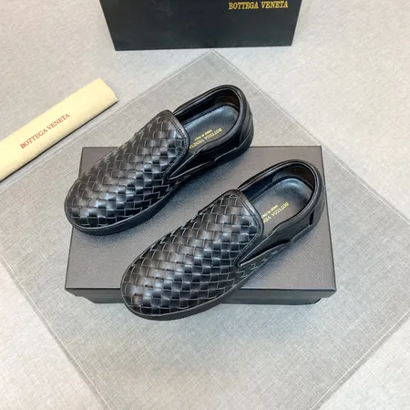 ボッテガ ヴェネタ カジュアルシューズ