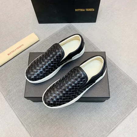 ボッテガ ヴェネタ カジュアルシューズ