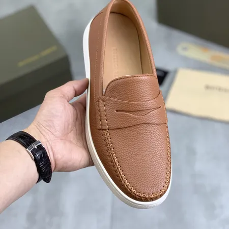 ボッテガ ヴェネタ カジュアルシューズ