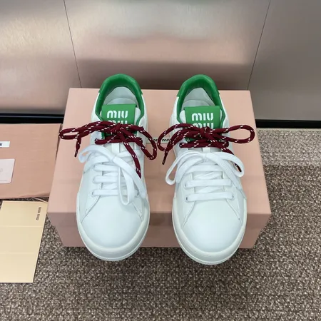 ミュウミュウ カジュアルシューズ