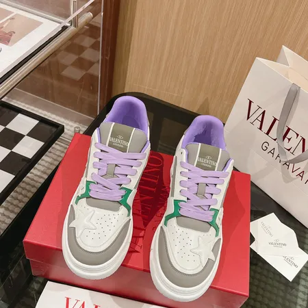 ヴァレンティノ カジュアルシューズ