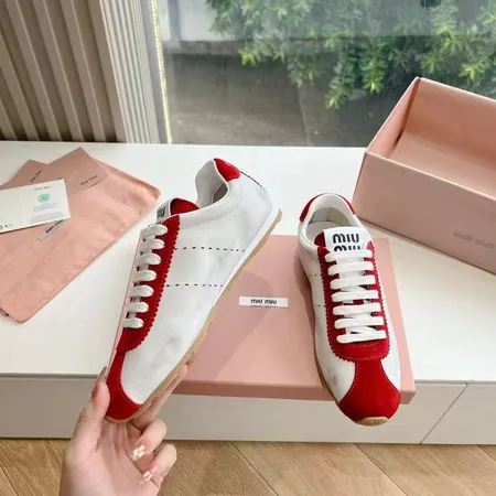 ミュウミュウ カジュアルシューズ