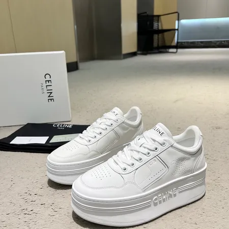 セリーヌ カジュアルシューズ