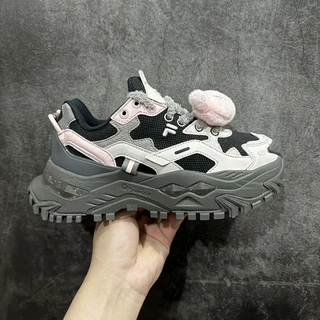 フィラ スニーカー