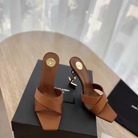 イブサンローラン スリッパ